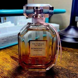Victoria Secret Bombshell Seduction Eau de Parfum 3.4 oz